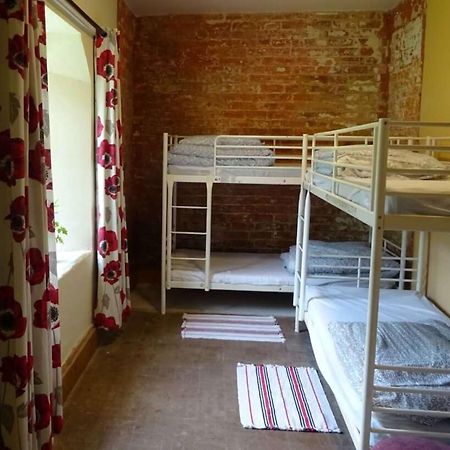 Llanfyllin Workhouse - Y Dolydd Hostel Εξωτερικό φωτογραφία